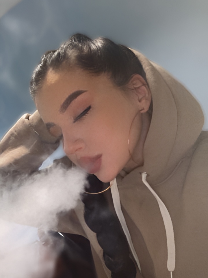 Анюта привлекательная девушка из Перми цена от 10000 руб