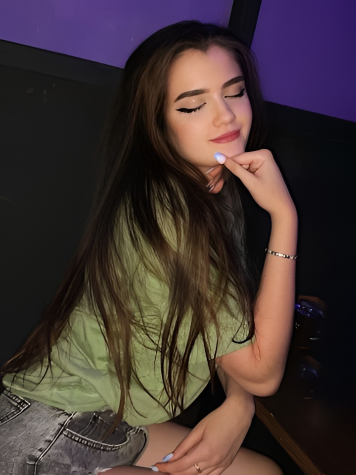 Белла привлекательная девушка из Перми цена от 10000 руб