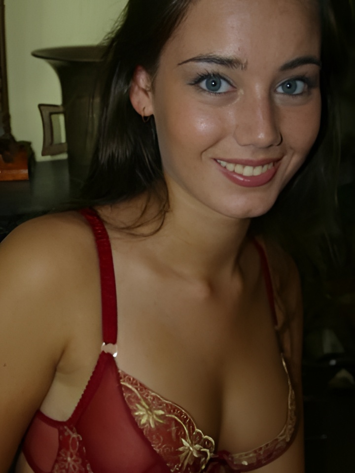 Индивидуалка Эмиля, доступна для личного знакомства от 2500 руб