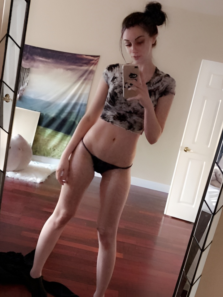 Василиса привлекательная девушка из Перми цена от 2000 руб