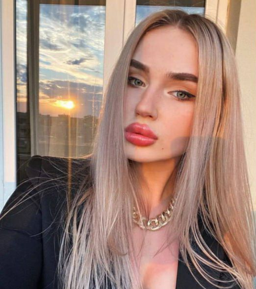 Эмилия привлекательная девушка из Перми цена от 4000 руб