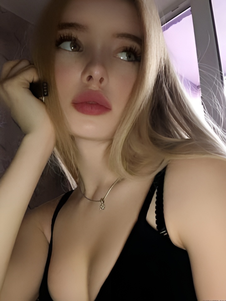 Индивидуалка Адель, доступна для личного знакомства от 2500 руб